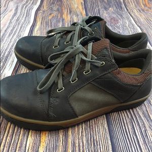 Keen 10 leather sneakers